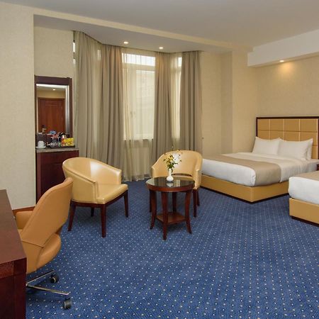 Kmm Hotel Tbilisi Quarto foto