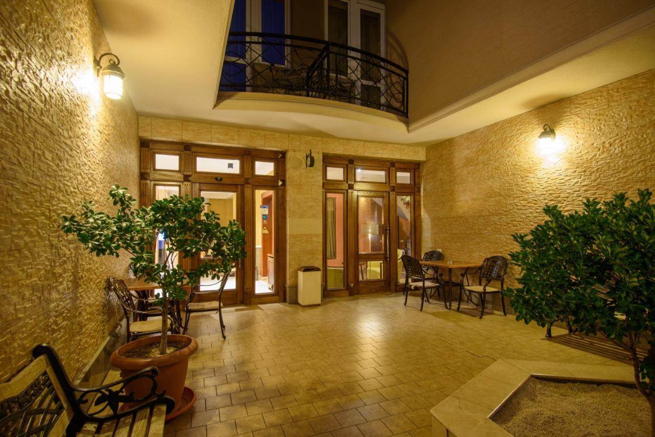 Kmm Hotel Tbilisi Exterior foto